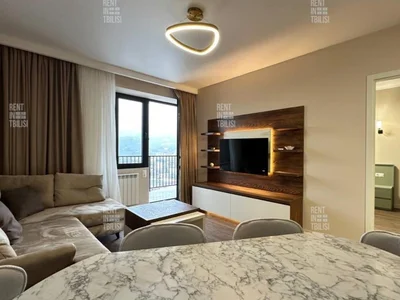 Livin Нинуа: Студия, 62.0 м²