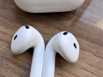 AirPods 4 без шумодава