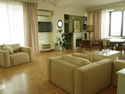 4-комнатная квартира. Ваке