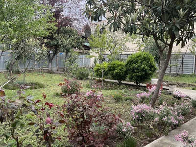 4 room Private House For Sale. Isani