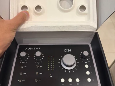 Аудиоинтерфейс Audient iD24