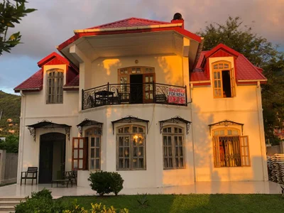 Частный дом 250 м² в Гонио-Квариати, 30 м до моря, $1800/мес