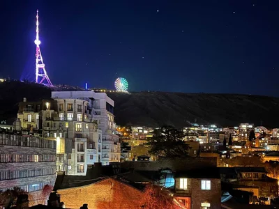 6-комнатная квартира в Тбилиси