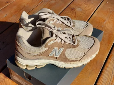 Кроссовки New Balance 2002R Driftwood/Sandstone 37.5