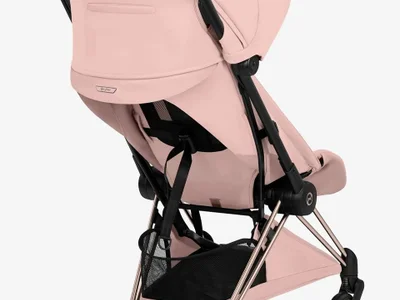 Коляска Cybex Coya розового цвета
