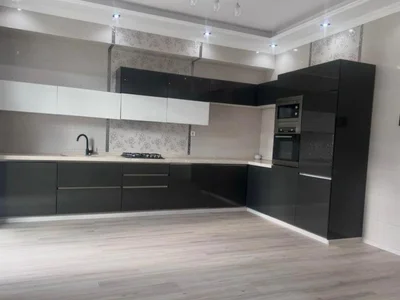 Проспект Илии Чавчавадзе, 21: 5-комнатная, 380,0 м²