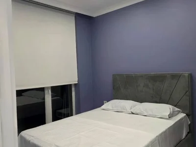 3 комнаты, 2 спальни, 57м², $700