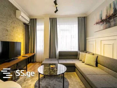 3 room Flat Daily rent. Isani