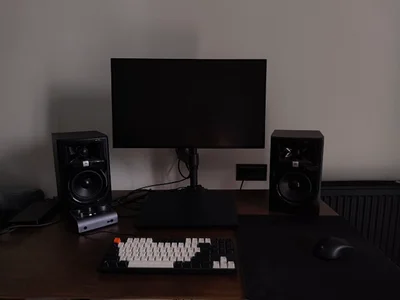 Монитор Dell UltraSharp U2723QE
