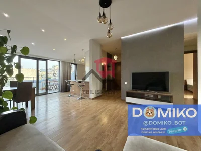 4+1, этаж 10/10, 160 кв/м - 2200 USD/месяц