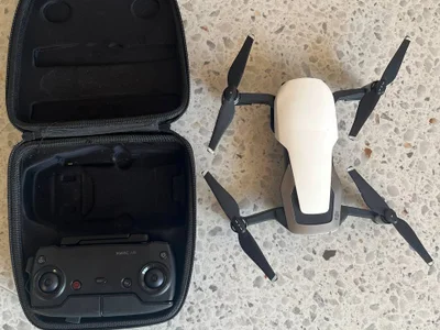 Дрон DJI Mavic Air
