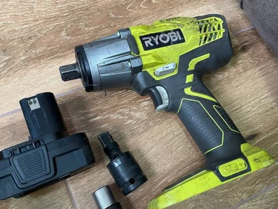 Ударный гайковёрт Ryobi ONE+ R18IW3 с переходниками
