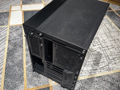 Корпус Lian Li O11 Air Mini черный