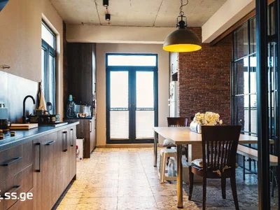 6 room Private House For Sale. Lisi lake
