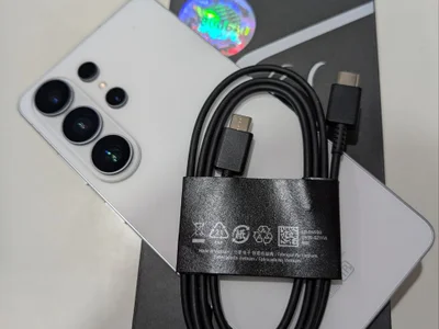 Оригинальный usb кабель от Samsung Galaxy S26 Ultra, абсолютно новый
