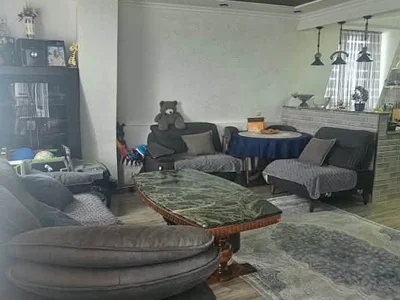 3-комнатная квартира, 75 м², $87,000
