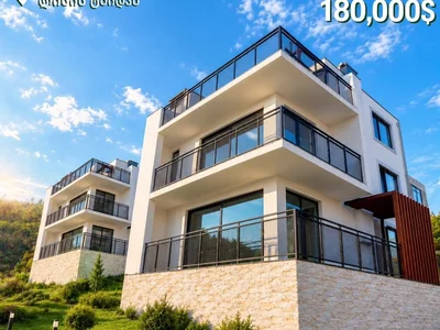3-этажный дом у озера Лиси, скидка $25000