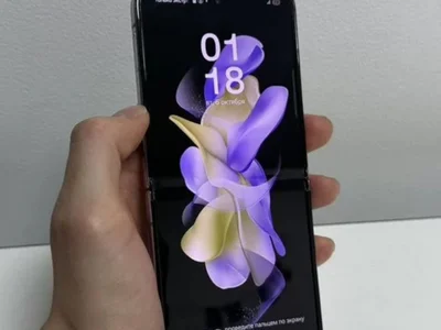 Samsung Galaxy Z Flip 4 8/128GB