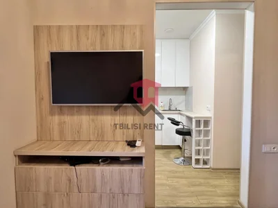 3 комнаты, 2 спальни, $600