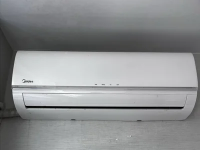Кондиционер Midea