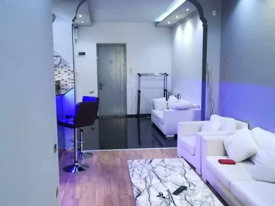 1+1 в комплексе Гумбати, 15 этаж, $500 до июля