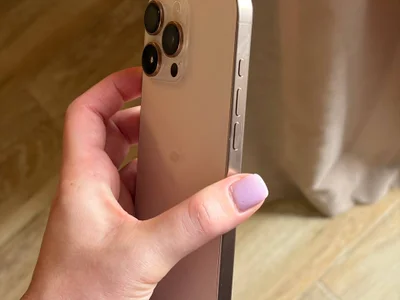 iPhone 16 Pro Max