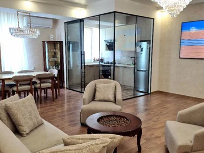 3 room Flat Daily rent. Ortachala