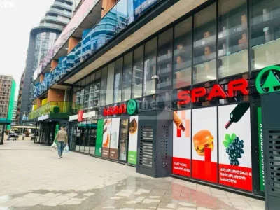 Универсальное коммерческое помещение в районе аэропорта