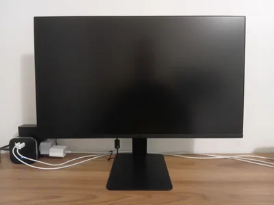 Монитор LG 24 дюйма