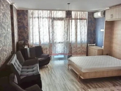 Студия на Фиросмани ул. 16a Khimshiashvili District