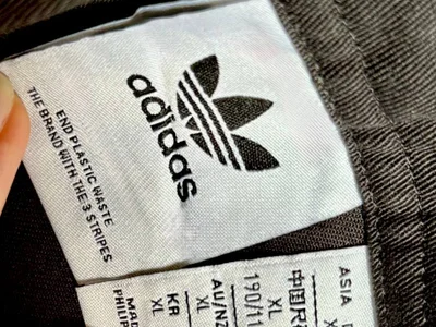 Комбинезон adidas Originals Love Unites Kris Andrew Small XL