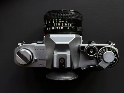 Nikon F70 с объективом 35-105 f/3.5