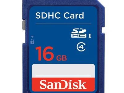 Карта памяти SD / SDHC 16 ГБ или ниже