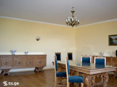 8 room Private House For Sale. Vake
