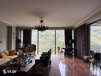 5 room Flat For Sale. Vake