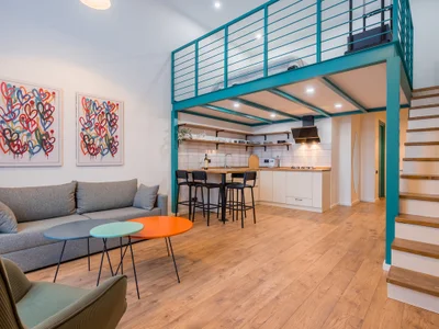 Lumina Apartment 7
