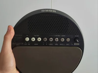 Перкуссионный драм-синтезатор Korg Wavedrum
