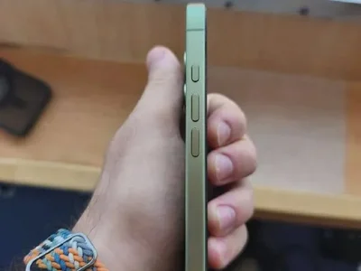 iPhone 17
