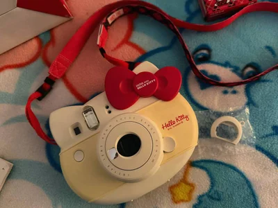 Фотоаппарат Instax Hello Kitty