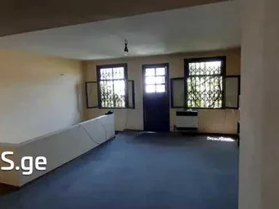 4 room Flat For Sale. Chugureti