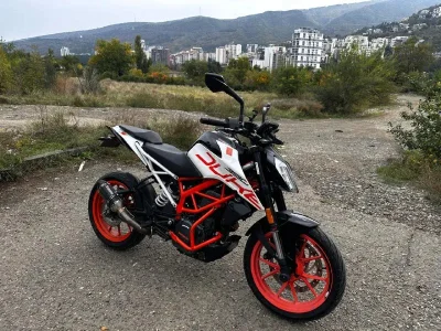Мотоцикл KTM Duke 390 2019