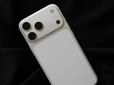iPhone 17 Pro Max 512 ГБ с чехлами и стеклом