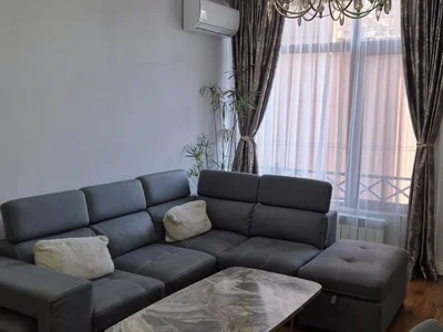1+1 рядом с парком 6 Мая, $850