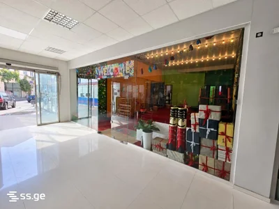 Commercial space For Rent