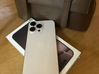 iPhone 16 Pro Max 256 GB золотой