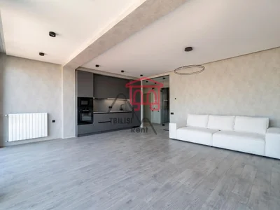 3-комнатная квартира в Сабуртало, 110 м², $280000