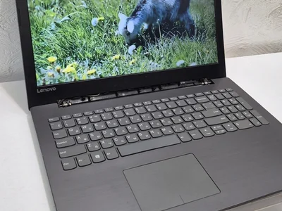 Ноутбук Lenovo 15.6"
