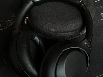Наушники Sony WH-1000XM4