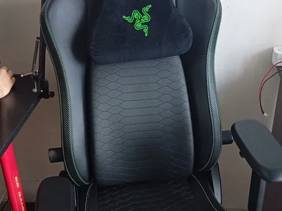 Игровое кресло Razer Iskur V2
