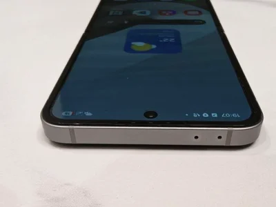 Samsung Galaxy Z Flip 6 12/256 GB